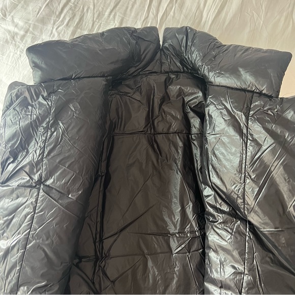 Norma Kamali Sleeping Bag Coat to Knee Length in Black - Picture 5 of 12